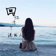 孤独背影图片女生伤感头像，伤感背影