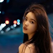 深夜伤感女生头像图片，会心痛是因为认真用了心